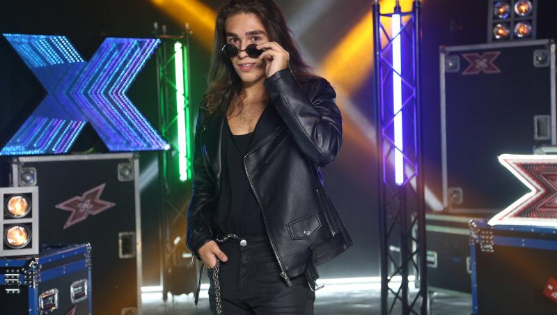 X Factor 2021, 3 decembrie. Petru Georoiu a cântat „That's Life” și i-a uimit pe toți cu atitudinea de Johnny Depp: „Ai deja fani”