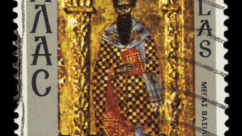 Sfântul Vasile este păzitorul de duhuri rele și se crede că a trăit în anul 330, în vremea Împăratului Constantin. Sfântul Vasile cel Mare a crescut într-o familie numeroasă, compusă din patru surori și patru frați