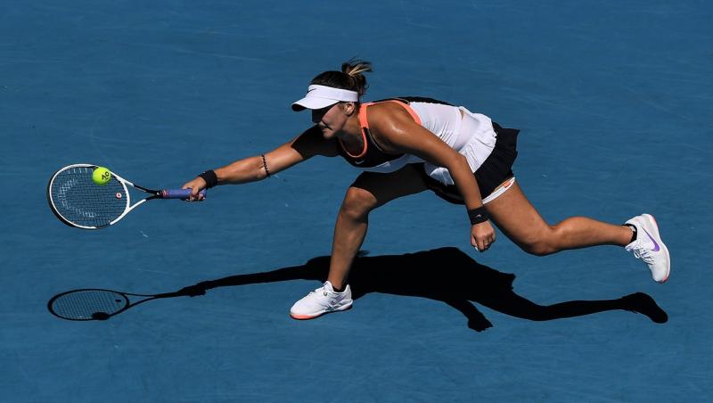 Bianca Andreescu, locul 9 WTA şi cap de serie numărul 8, a fost eliminată, miercuri, în turul al doilea al Australian Open.