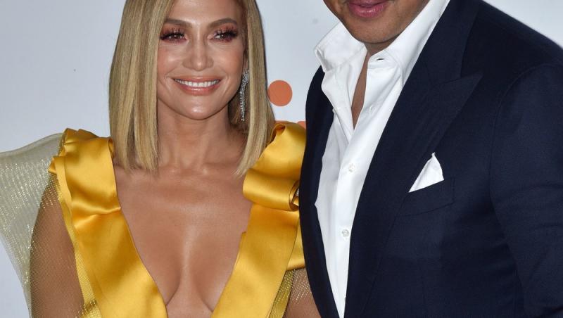 Jennifer Lopez, în vârstă de 51 de ani, arată de parcă a descoperit secretul tinereții veșnice.