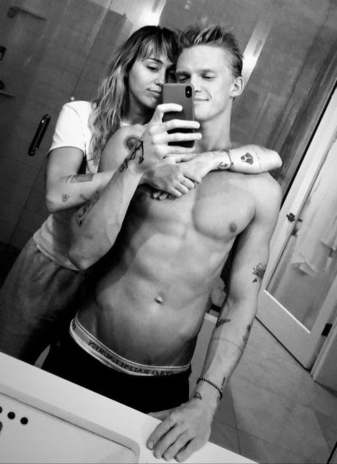 Miley Cyrus și Cody Simpson