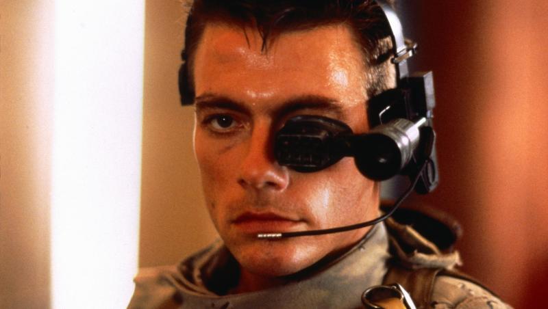 Jean Claude Van Damme, film, casca pe fata si ochi