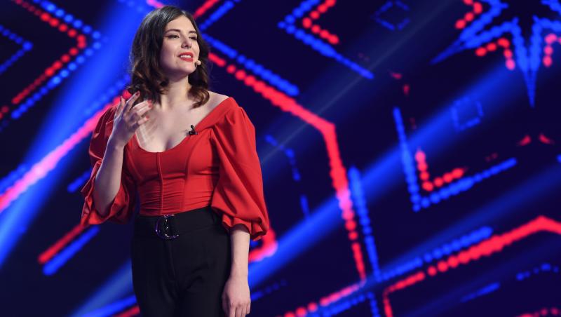 Ionela Irimescu are 22 de ani și vine din Suceava cu un număr de stand-up comedy