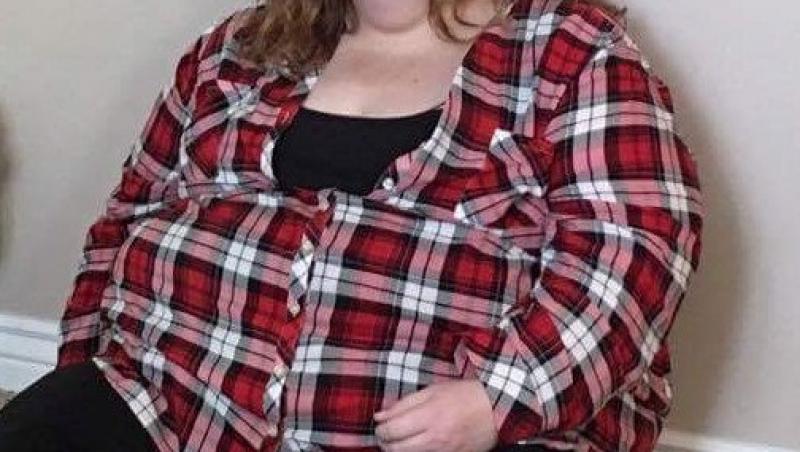 Erika Olson, o tânără care obișnuia să consume peste 5 litri de sifon pe zi, a reușit să slăbească 127 de kilograme