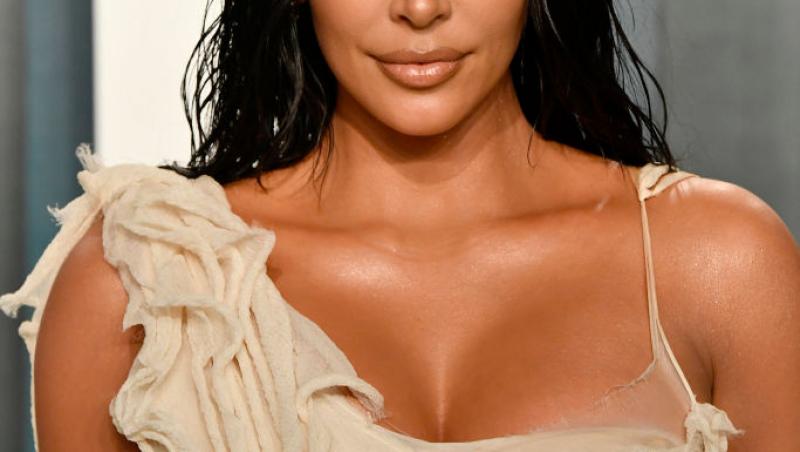 Kim Kardashian a pus pe jar cei 203 milioane de urmăritori de pe contul oficial de Instagram cu o imagine fierbinte