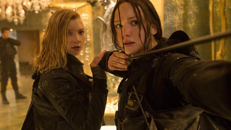 Jennifer Lawrence pe platourile de filmare de la Hunger Games