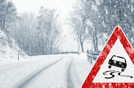 Traficul rutier, îngreunat de ninsoare. Cum se circulă pe drumurile mari din România. Meteorologii au emis cod galben de vreme rea