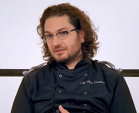 Chef Florin Dumitrescu, îmbrăcat în negru, la Chefi la cuțite