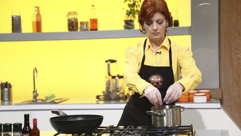 Antonela Costea gătind la Chefi la cuțite, în ediția 8 din sezonul 9