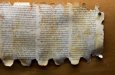 Noi Manuscrise de la Marea Moartă au fost descoperite în ”Peștera Groazei”. Ce s-a găsit lângă fragmentele antice din Biblie