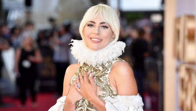 Lady Gaga a fost surprinsă de paparazzi pe platoul de filmare pentru noul său film, House of Gucci