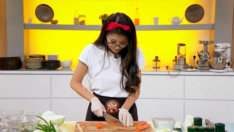 Bui Hong Nhung a gătit noodles cu legume și creveți în ediția 10 din sezonul 9 „Chefi la cuțite”