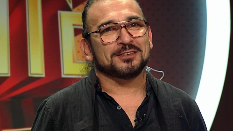În vârstă de 51 de ani, Manuel Grigore (tatăl artistei Ruby) este în prezent antreprenor