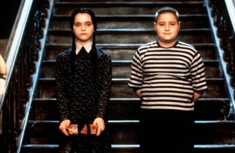 Cum arată acum actorii din Familia Addams, după 30 de ani de la lansarea filmului
