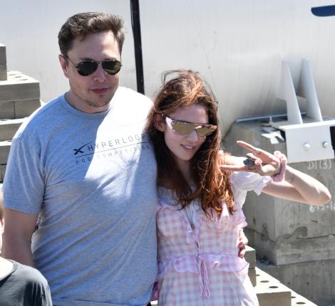 Soția lui Elon Musk are un nou tatuaj care i-a surprins pe fani. În ce ipostaze s-a fotografiat