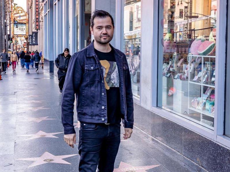 Cum arăta Laurențiu Duță &icirc;n copilărie. Imaginea care a &icirc;nduioșat inima internauților