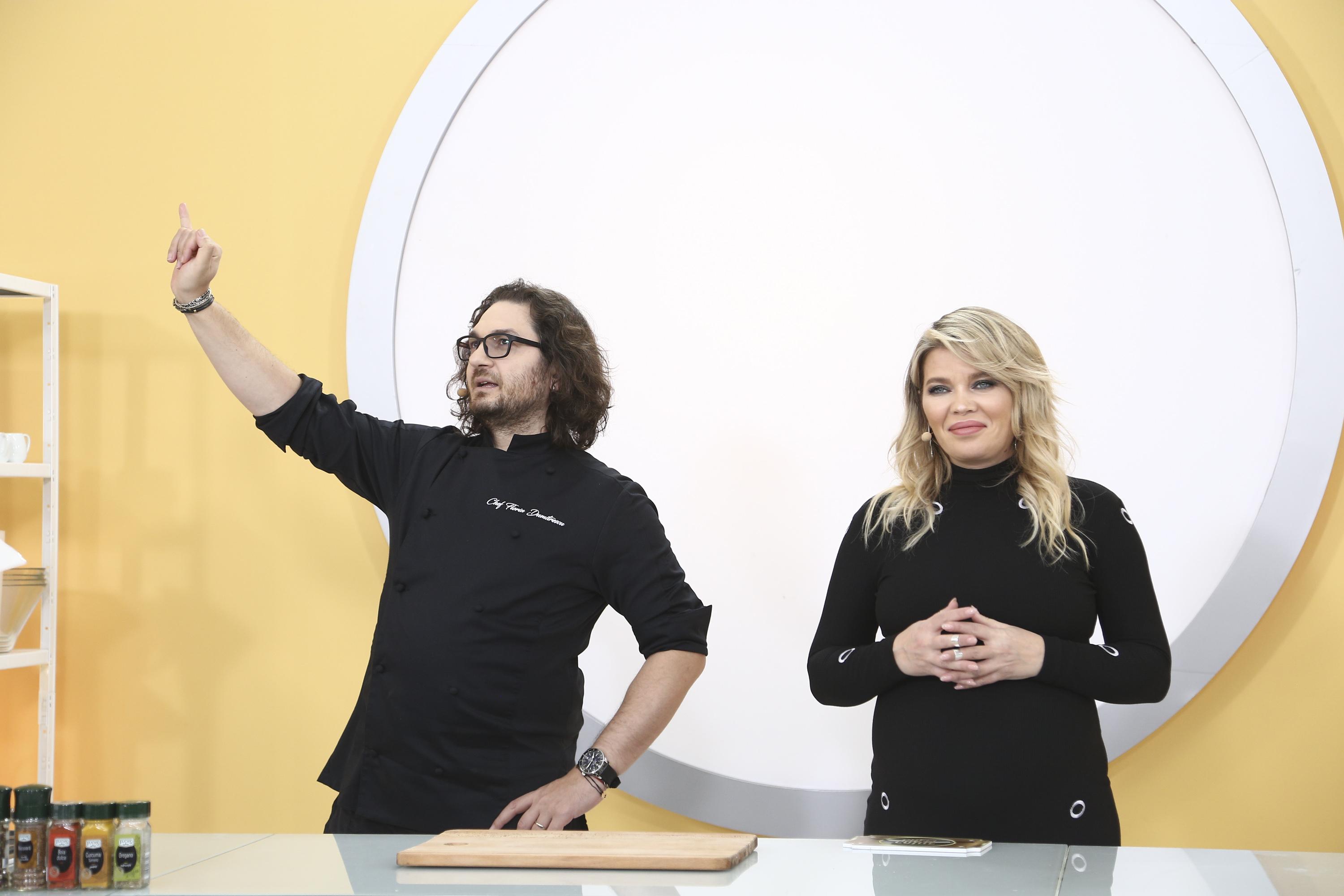 Florin Dumitrescu și Gina Pistol la Chefi la cuțite, sezonul 9, in bucatarie