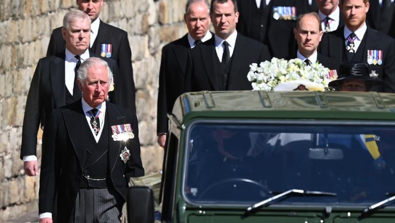 Un specialist în labio lectură a descifrat ce își spuneau Prințul William și Prințul Harry în timpul funerariilor bunicului lor, regretatul Prinț Philip.