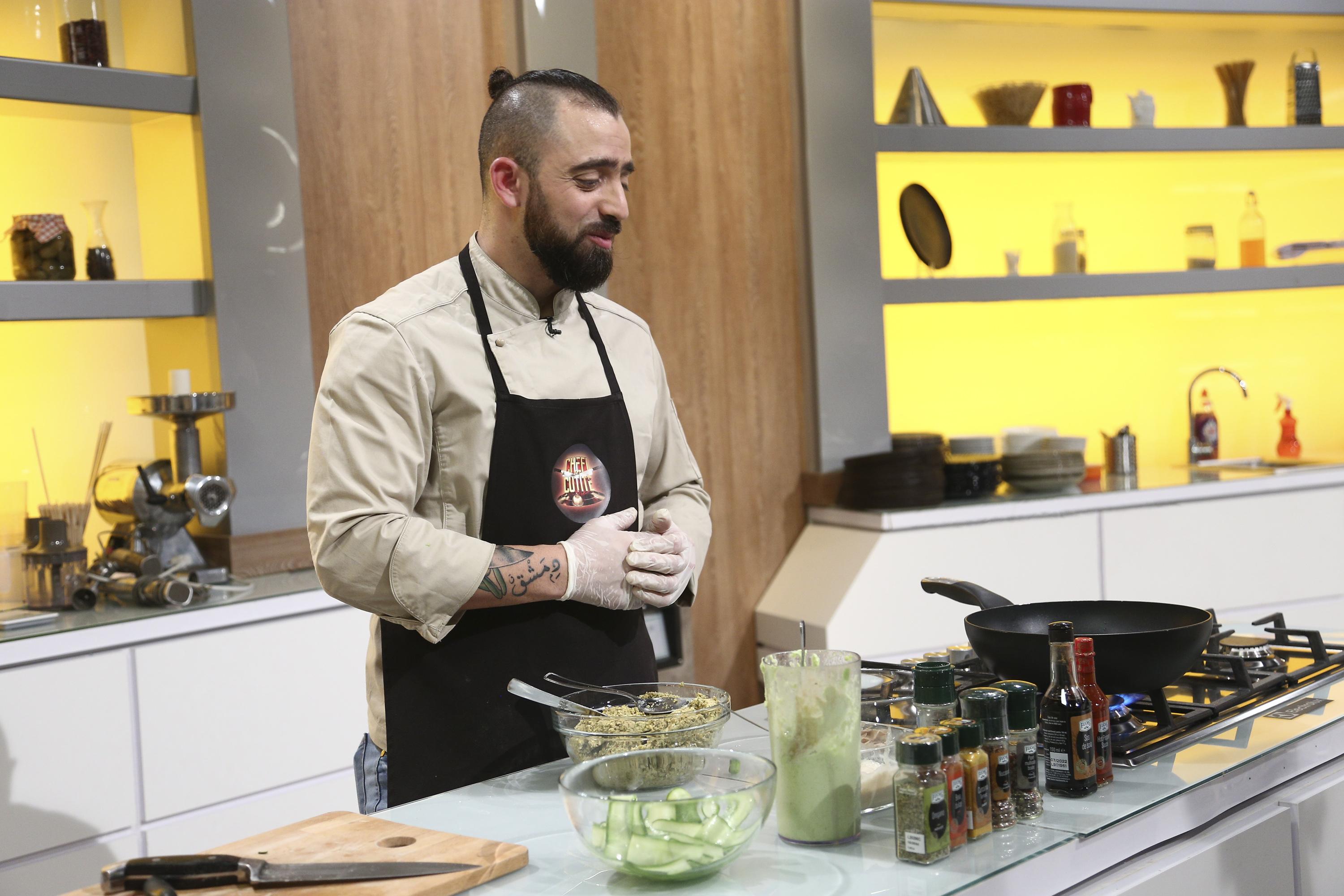 Al Hamoui Moument, gătește în platoul Chefi la Cuțite, sezonul 9