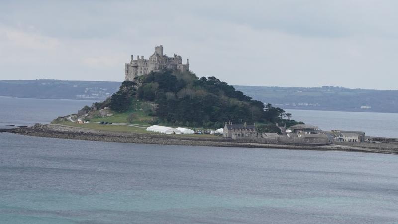 Castel medieval și marea nordului