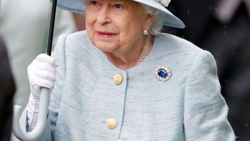 Ducesele, prințesele și Regina Elisabeta a II-a își aleg întotdeauna cele mai strălucitoare și luxoase accesorii.