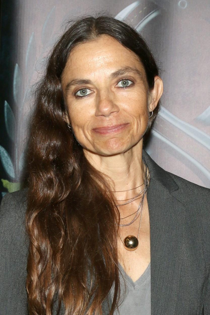 justine bateman