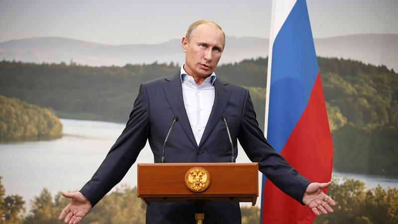 Vladimir Putin este votat cel mai sexi bărbat din Rusia. Cum a fost suprins la piscină conducătorul de stat