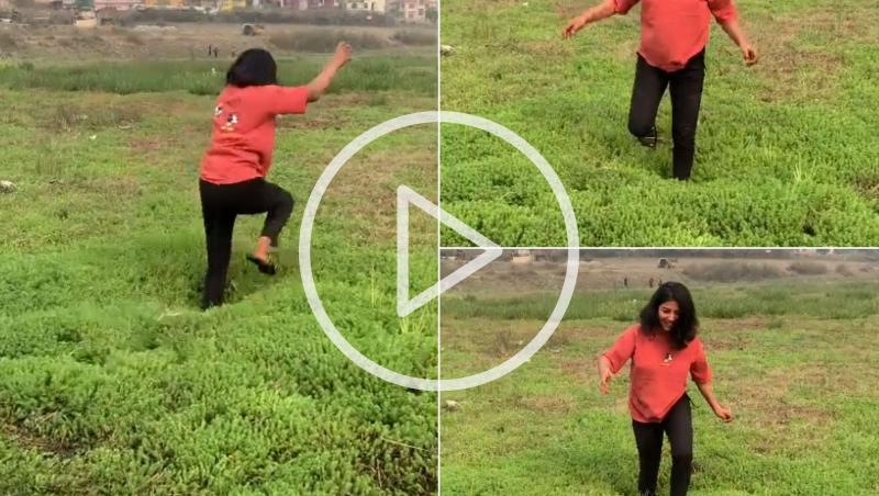 Un clip cu două tinere care distrau pe un teren ce se mișca la fiecare pas pe care-l făceau a devenit viral pe TikTok