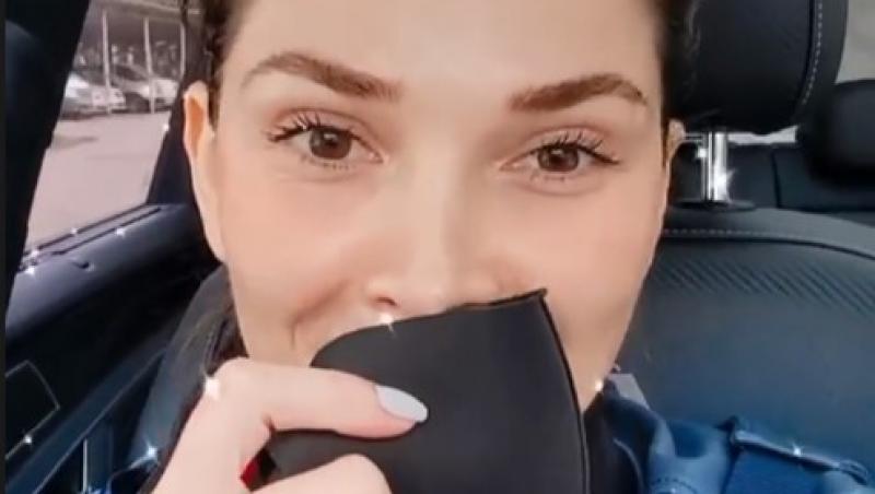 Alina Pușcaș și-a refăcut dintele pe care l-a spart recent