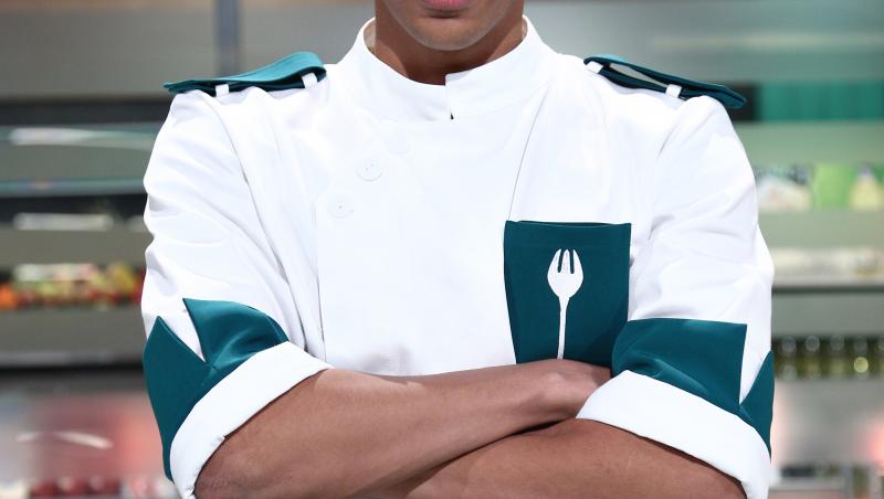 Eliminarea lui Alexandro Matias a întristat mulți concurenți de la „Chefi la cuțite”