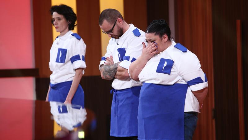 O concurentă din echipa albastră a fost eliminată în ediția 36 din sezonul 9 „Chefi la cuțite”