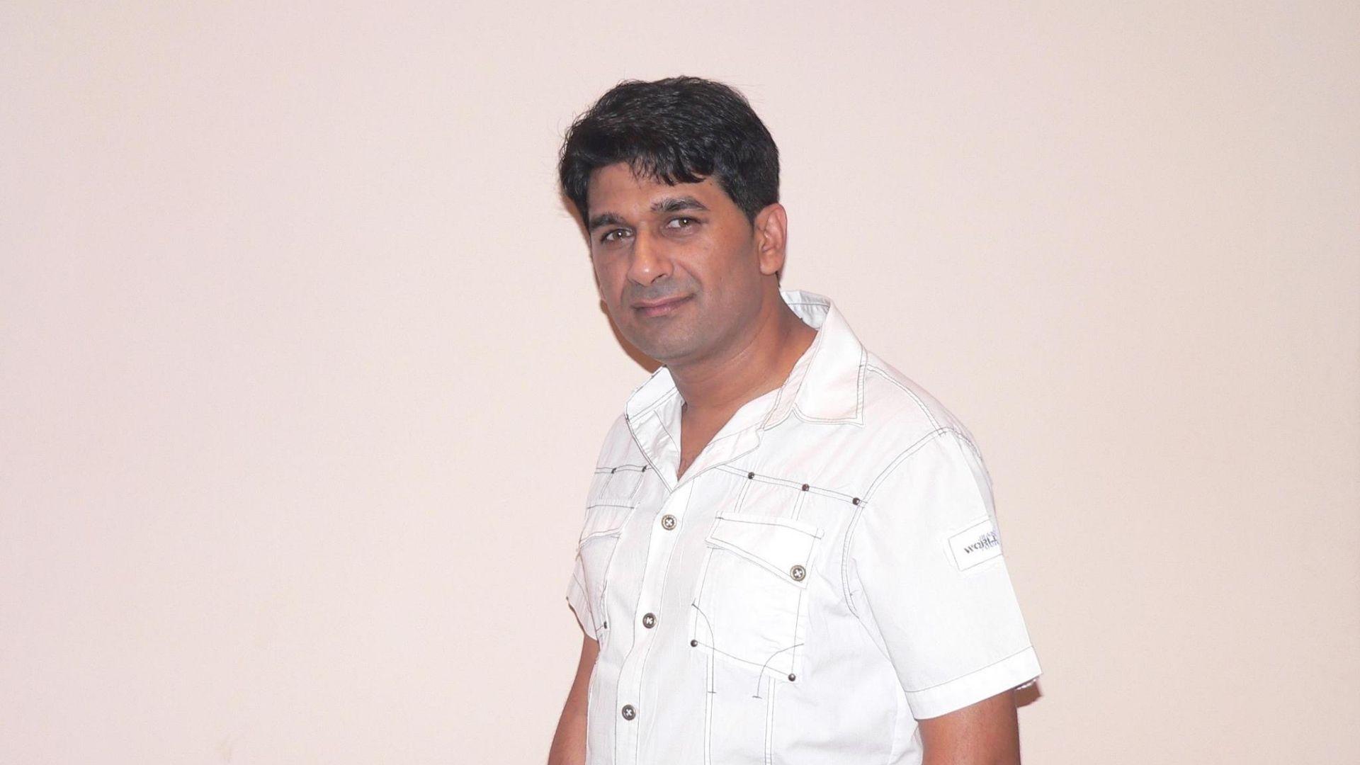 Cum arată familia lui Florin Pește. Artistul are o soție superbă și doi copii care-i seamănă