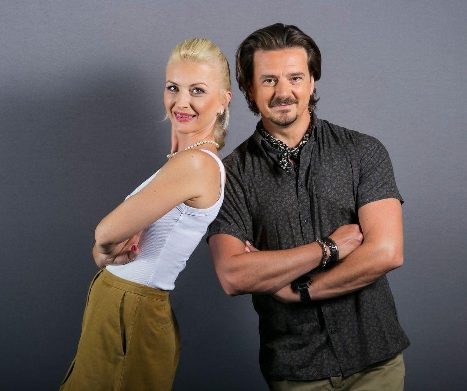 Mihai Petre, alături de soția lui, Elwira, în fotografia de promovarea noului sezon Asia Express