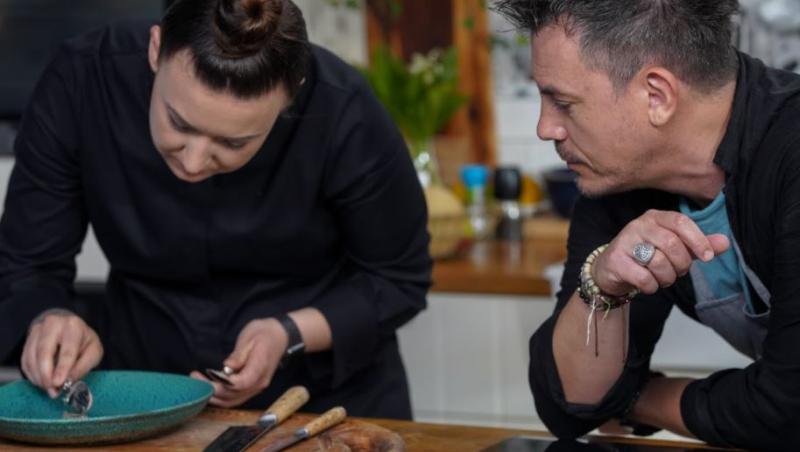 Răzvan Fodor și Chef Roxana Blenche, la masa de gătit