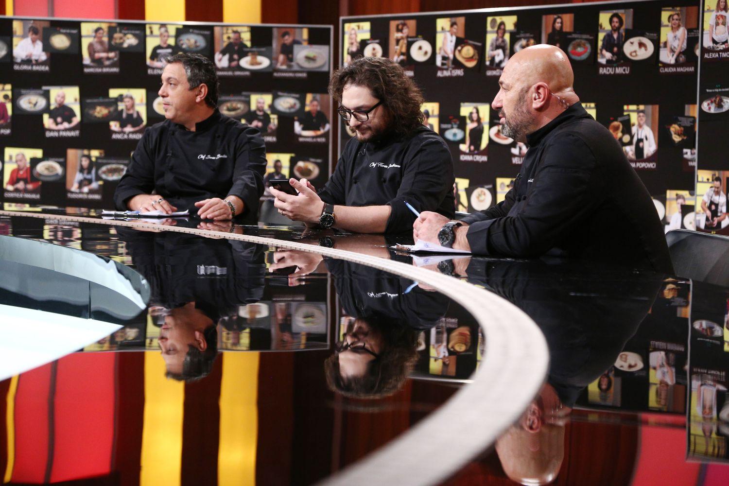 Chefii își aleg bucătarii și află culorile tunicilor în care vor lupta, astăzi, de la 20:30 la Antena 1