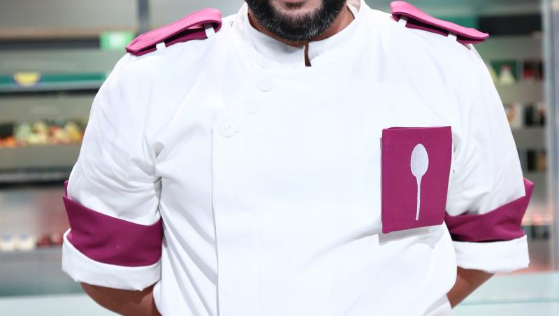 Vincenzo Aiello face parte din echipa mov condusă de Cătălin Scărlătescu în sezonul 9 „Chefi la cuțite”