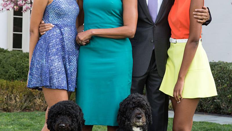 Barack și Michelle Obama, alături de cele două fiice: Sasha și Malia