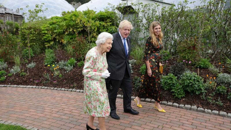 Regina Elisabeta a II-a, la summitul G7, și Boris Johnson, iunie 2021