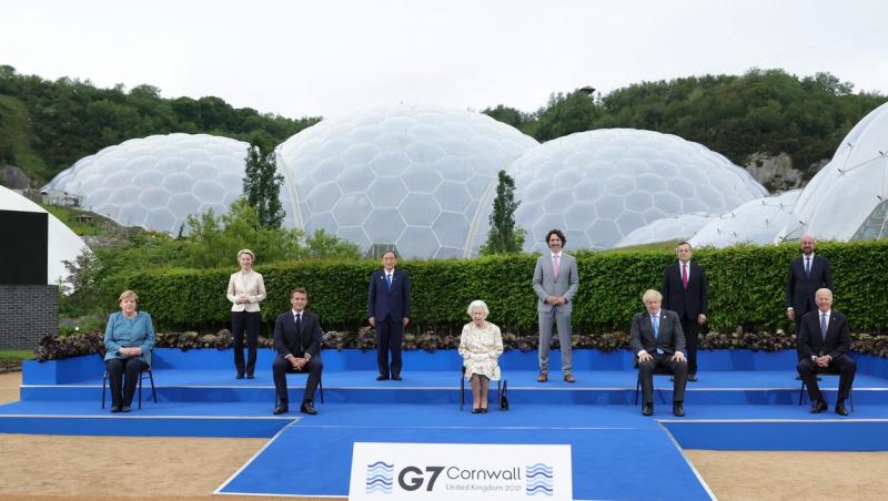 Regina Elisabeta a II-a a fost gazda unei recepţii la summitul G7