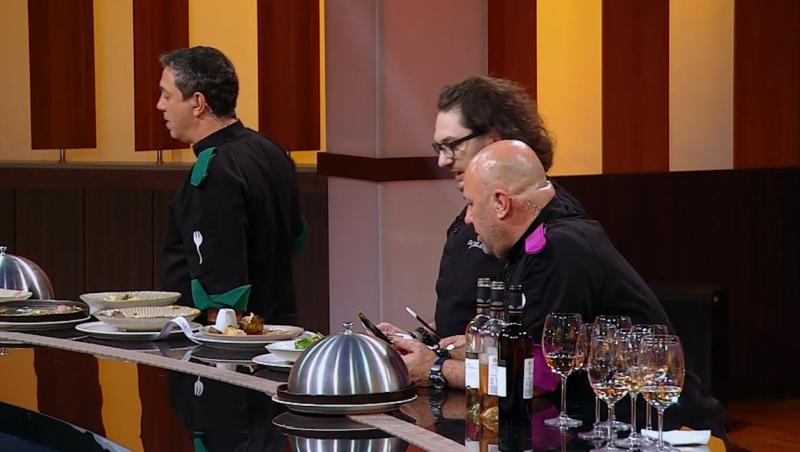 Sorin Bontea, Florin Dumitrescu și Cătălin Scărlătescu au analizat atent farfuriile semifinaliștilor „Chefi la cuțite” sezonul 9