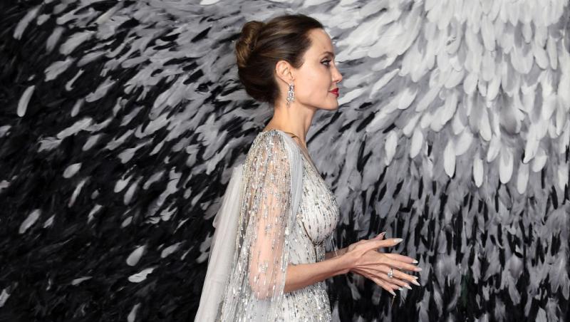 Angelina Jolie a slăbit enorm de mult în urma divorțului de Brad Pitt. Cum a ajuns să arate celebra actriță de la Hollywood