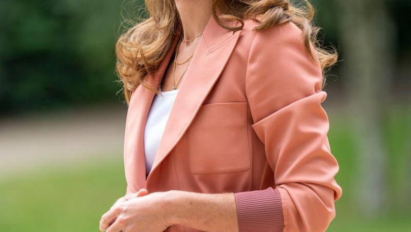 Kate Middleton, în sacou și blugi la ultima apariție în public. Ce încălțăminte a ales pentru ținuta relaxată