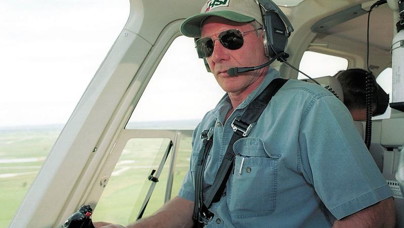 Harrison Ford, la bordul unei aeronave