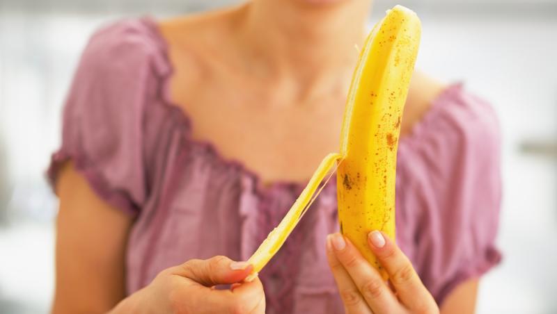 Femeia a observat o transformare uluitoare după 12 zile în care a mâncat doar banane