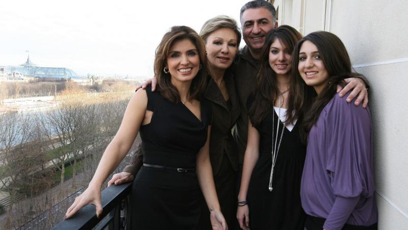 Noor Pahlavi, prințesa exilată a Iranului, a fost surprinsă de paparazzi la o petrecere în Hamptons.