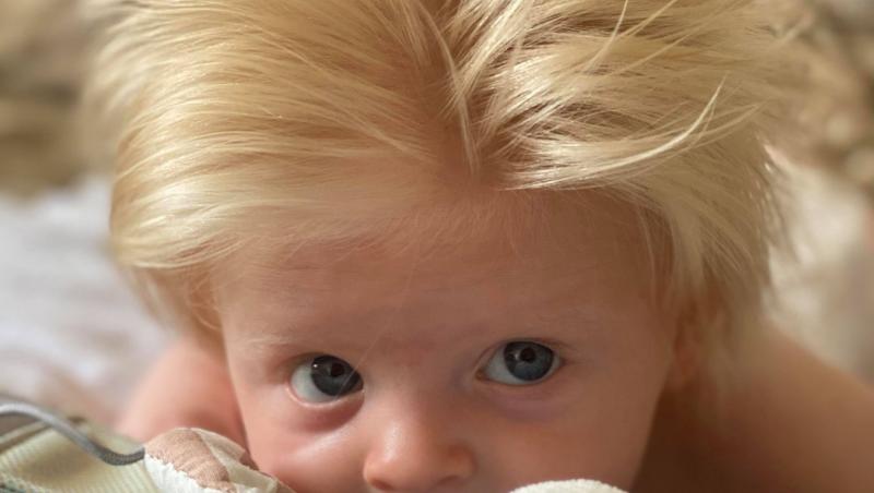 Micuțul David, bebelușul de patru luni despre care mulți spun că seamănă cu premierul britanic, Boris Johnson