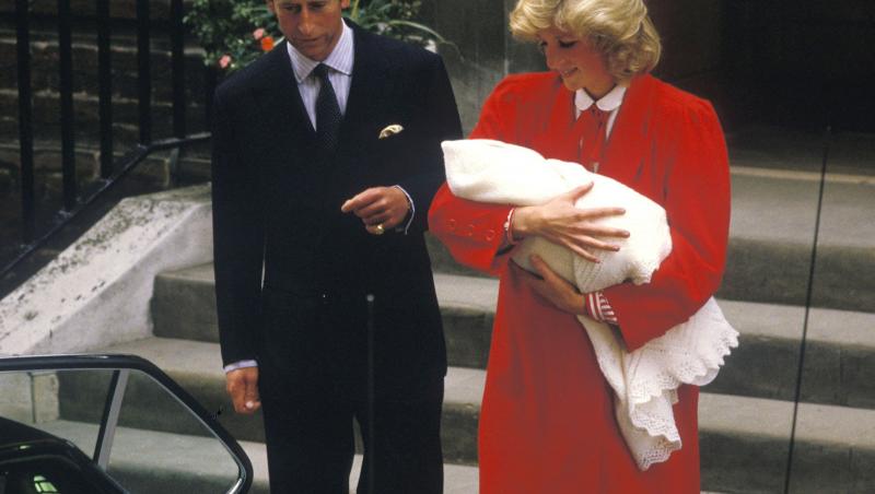 În perioada scurtă de timp în care a trăit alături de Prințul Charles la Palatul Buckingham, Prințesa Diana a fost supranumită și Prințesa Inimilor, datorită caracterului său deosebit și a dovezilor de empatie.