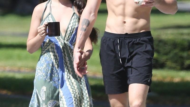 Artista cu origini cubaneze a fost surprinsă pe picior greșit de către paparazzi, la plajă. Camila a petrecut o zi la soare, relaxându-se alături de iubitul ei Shawn Mendes.