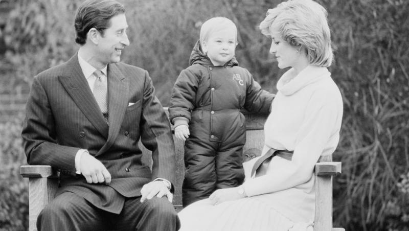 Prințul Charles și Prințesa Diana cu fiul lor, Prințul William - decembrie, 1983