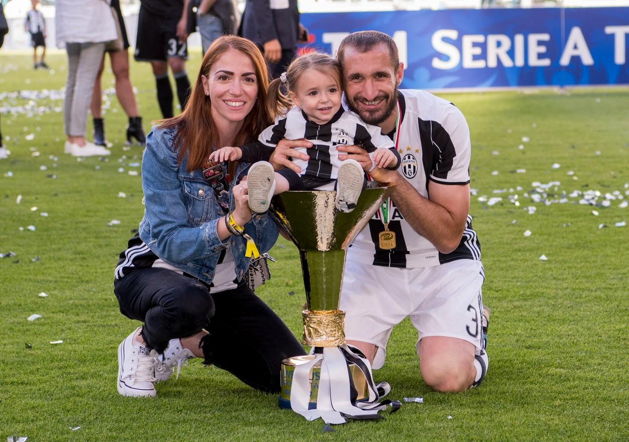 giorgio chiellini cu sotia carolina bonistalli si fiica lor cea mare